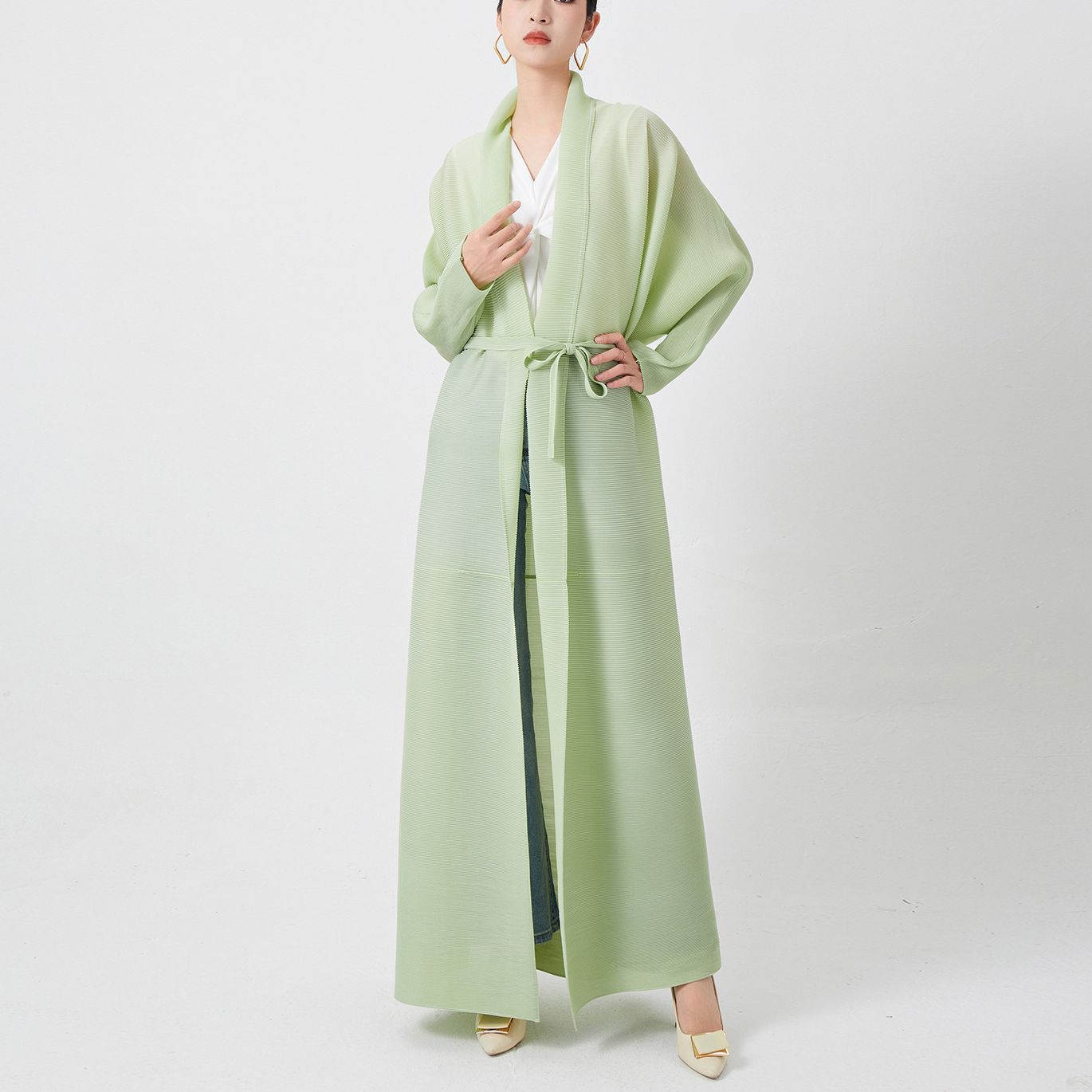2025 Loose large size extended trench coat women's high-end sense of high-end New Middle East Popular trade abaya women's robe