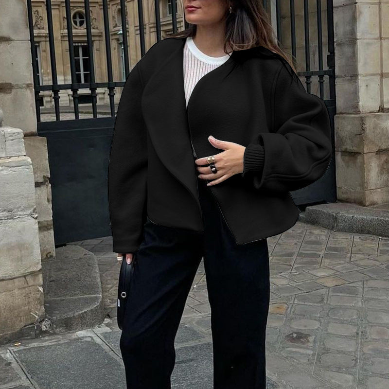 Winter new white woolen cardigan jacket fan-shaped buckle-free cardigan design thickened women's coat