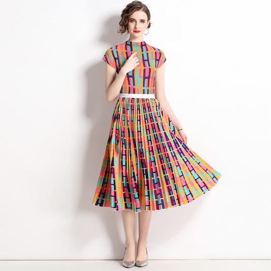 Pleated  summer dress Popular style printed top set fashionable and thin skirt two-piece set chiffon wear