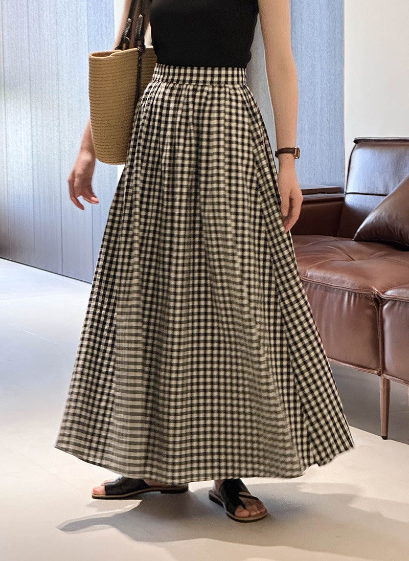 2025 Tachibana popular early autumn new black and white plaid half skirt loose and thin high waist A character temperament long skirt 1599