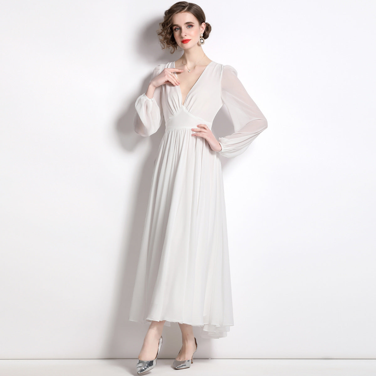 court retro style thin white dress V-neck long dress chic sweet and spicy skirt fairy dress