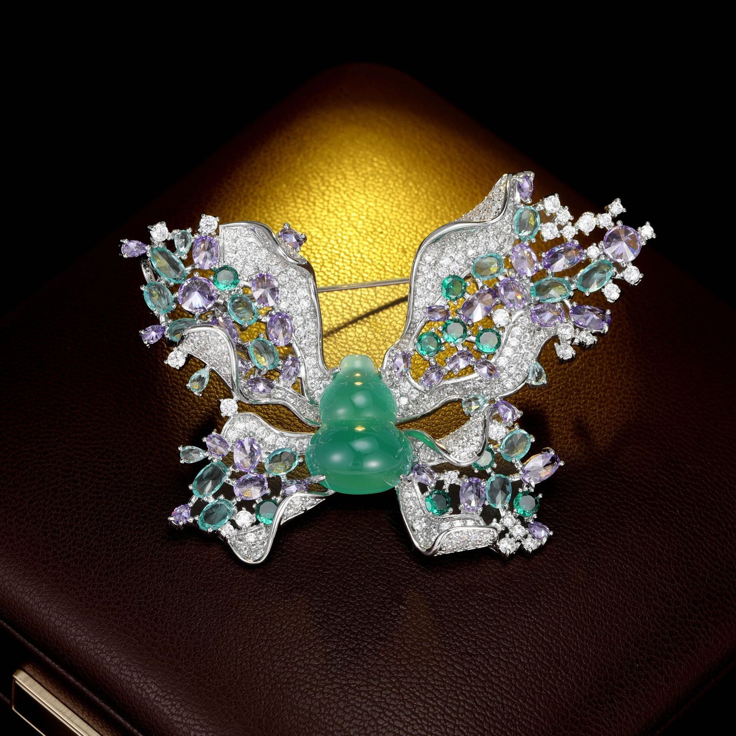 2025 National style high-end jade gourd butterfly brooch high-end sense slightly inlaid zircon luxury coat elegant suit pin brooch