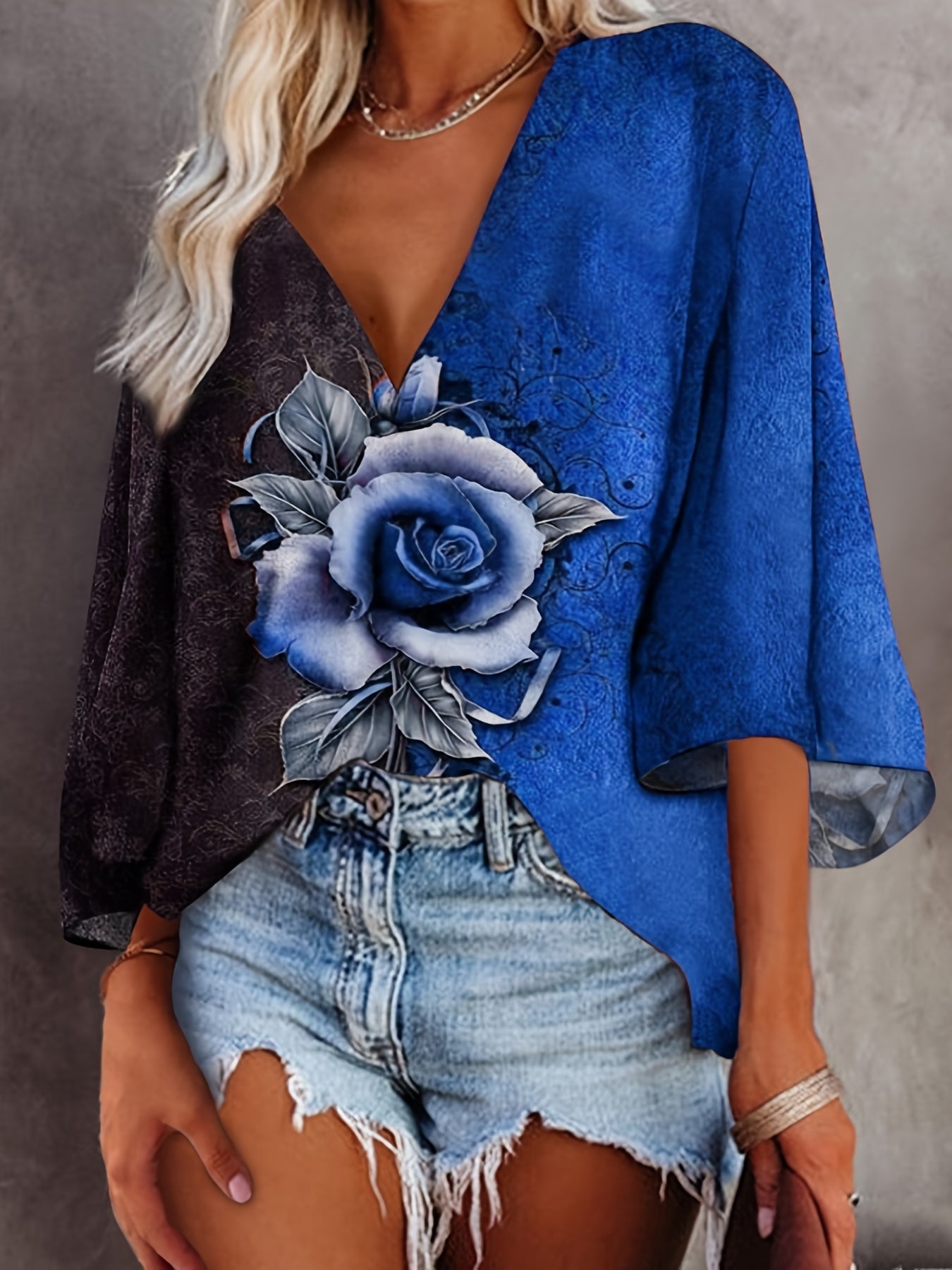 Plus Size Rose Print Bat Sleeve V Neck Top, Women's Plus Medium Stretch Casual T-shirt