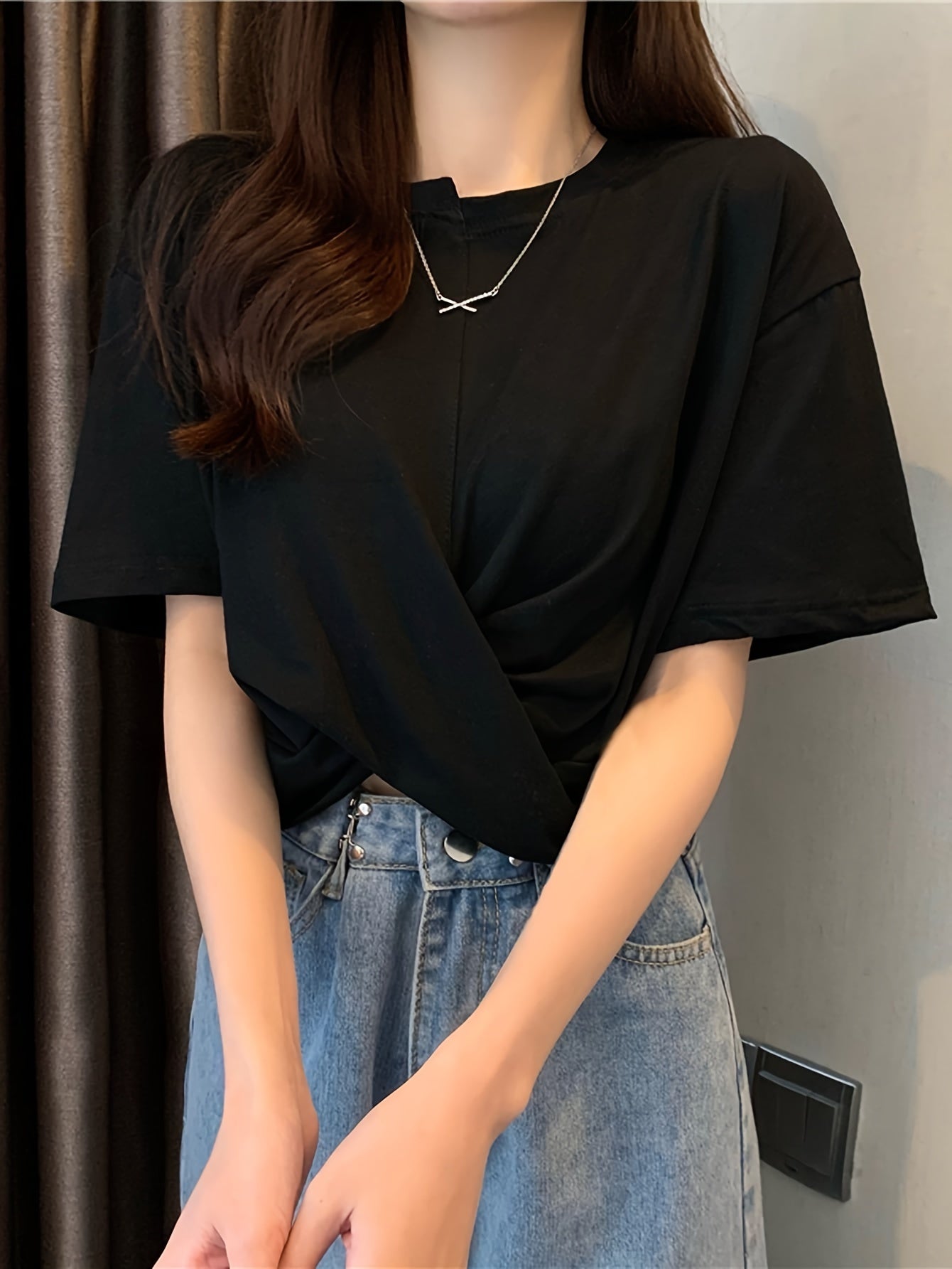 Twist Front Crew Neck Crop T-Shirt, Casual Solid Short Sleeve T-Shirt For Spring & Summer, Women's Clothing
