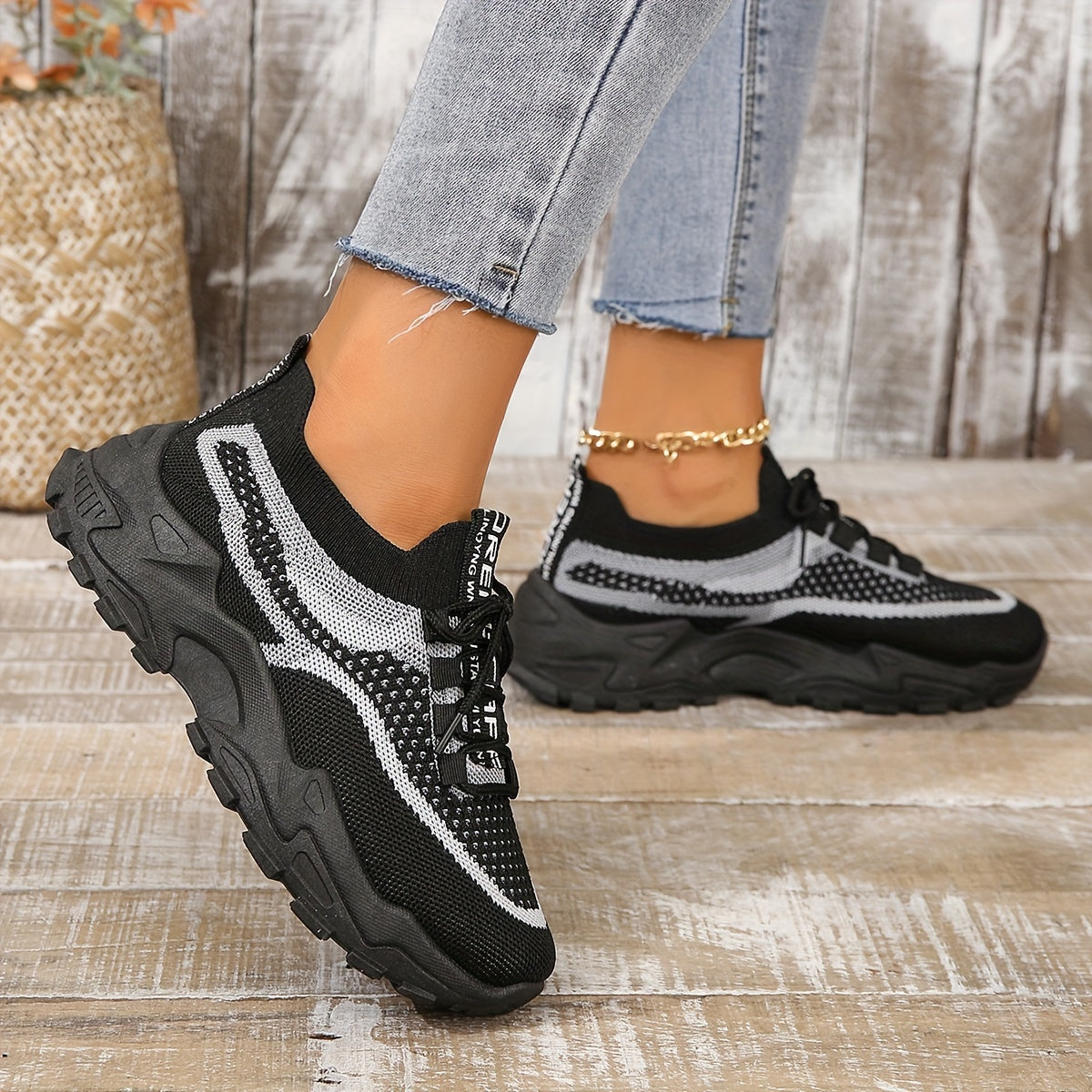 vlovelaw Women's Breathable Mesh Platform Sneakers, Casual Lace Up Outdoor Shoes, Comfortable Low Top Sport Shoes
