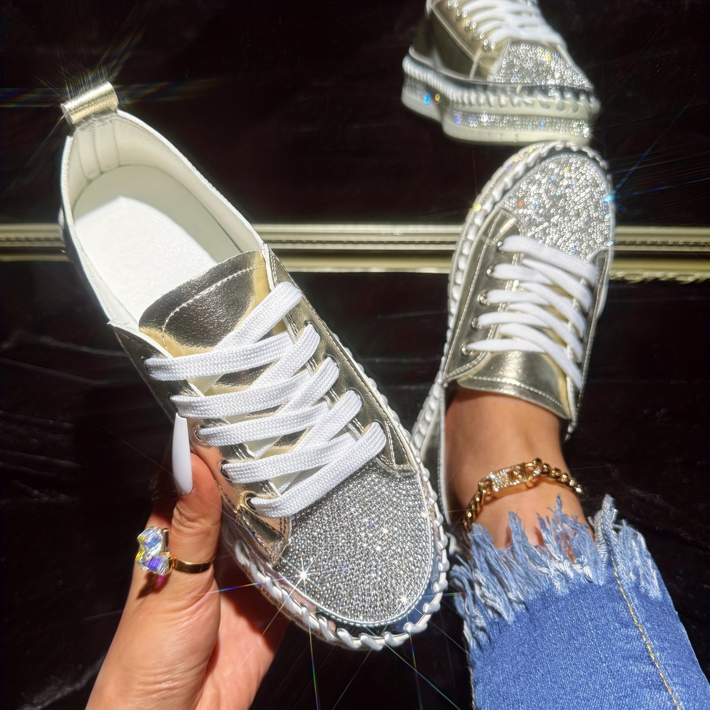 vlovelaw Women's Rhinestone Flat Sneakers, Fashion Round Toe Lace Up Low Top Skate Shoes, All-Match Outdoor Trainers
