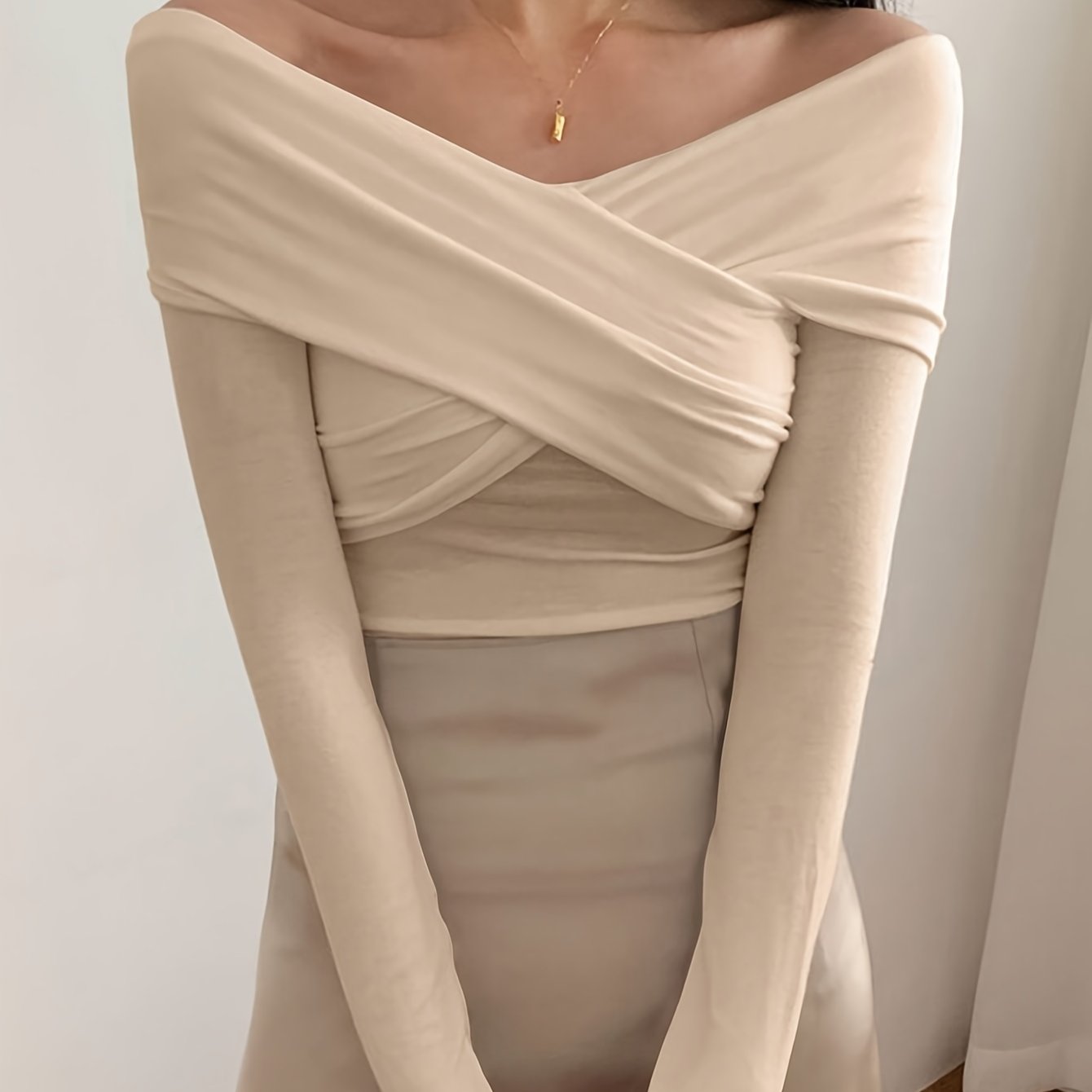 Cross Front V Neck T-shirt, Sexy Long Sleeve Ruched Top For Spring & Fall, Women's Clothing