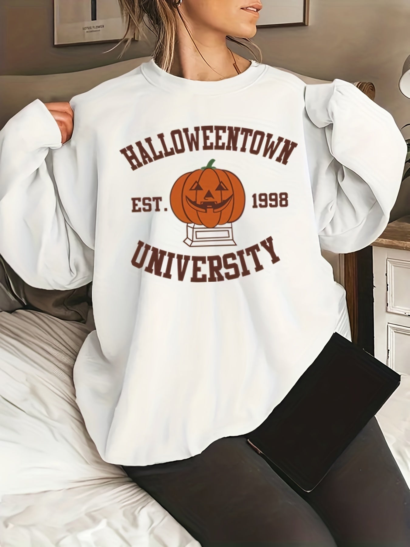 vlovelaw Plus Size Halloween Sweatshirt, Women's Plus Cartoon Pumpkin & Letter Print Long Sleeve Round Neck Slight Stretch Sweatshirt