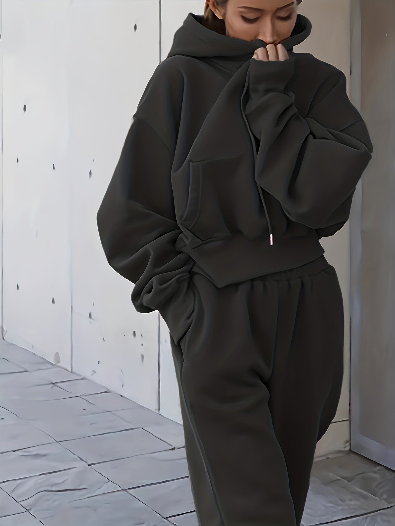 vlovelaw 2pcs Athleisure Set, Oversized Solid Hooded Pocket Drawstring Sweatshirts & Sweatpants Sets, Women's Clothing