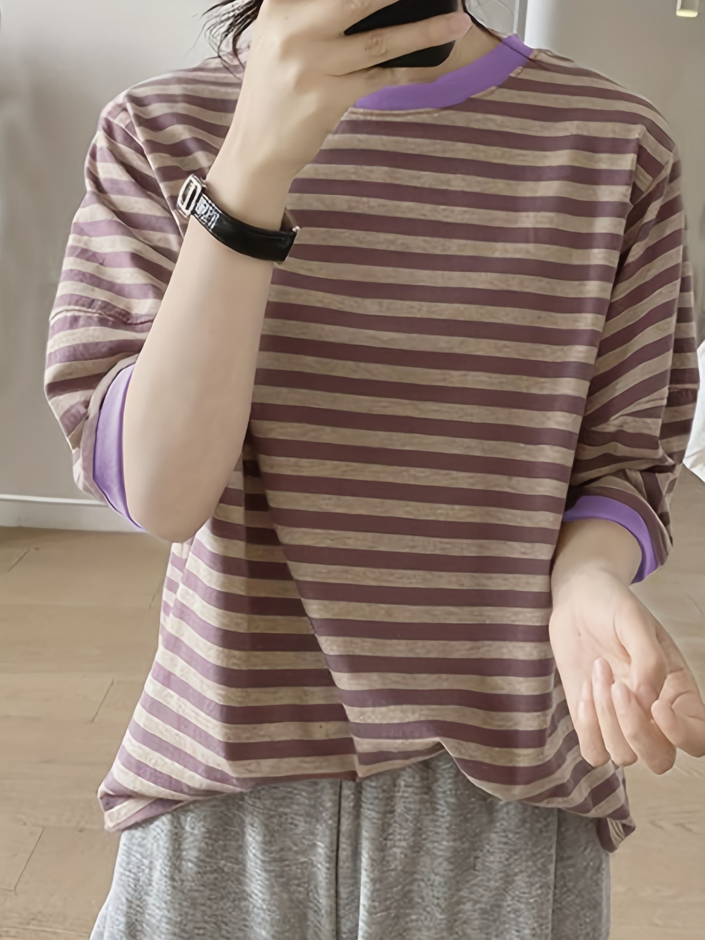 vlovelaw Crew Neck Striped T-Shirt, Random Print Casual Top For Summer & Spring, Women's Clothing