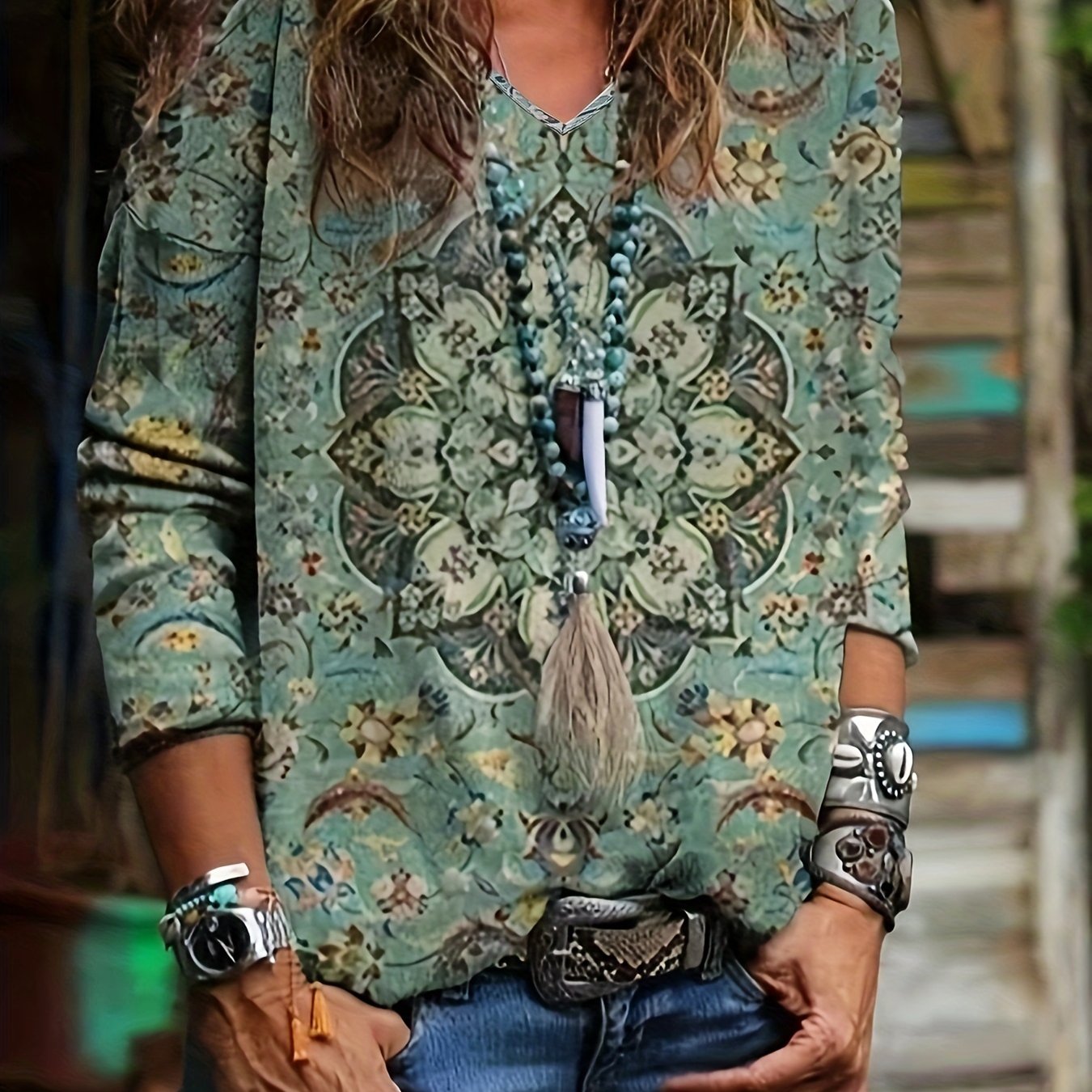 Plus Size Casual T-shirt, Women's Plus Floral Print Long Sleeve V Neck Slight Stretch T-shirt