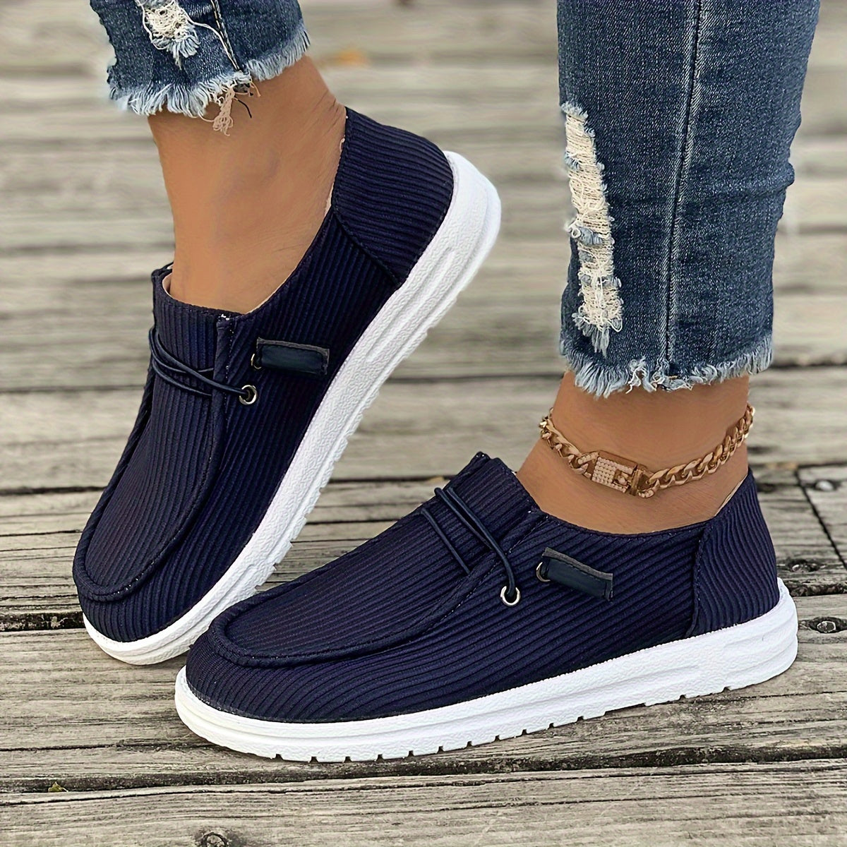 vlovelaw  Trendy Solid Color Stripes Pattern Skate Shoes, Wear Resistance Non Slip Canvas Sneakers, Casual Versatile Low Cut Slip On Loafers Shoes