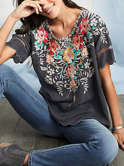 2025 summer  Popular trade women's clothing  short-sleeved embroidered top embroidered shirt crew neck shirt new