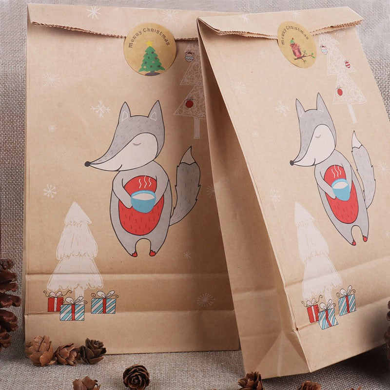 12 Pcs Kraft Paper Gift Bags with Christmas Tree Stickers, Candy Wrap Decoration, Christmas Bags for Gift Wrapping
