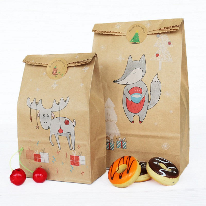 12 Pcs Kraft Paper Gift Bags with Christmas Tree Stickers, Candy Wrap Decoration, Christmas Bags for Gift Wrapping