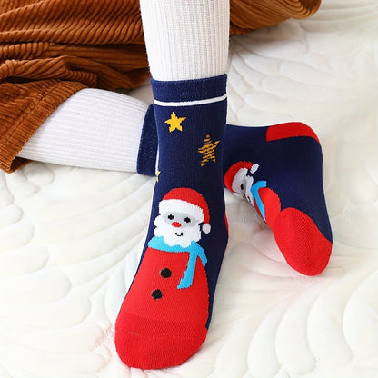 5 Pairs Of Girl's Unisex Cute Christmas Style Pattern Crew Socks, Comfy Breathable Casual Thermal Novelty Socks, All Seasons Wearing