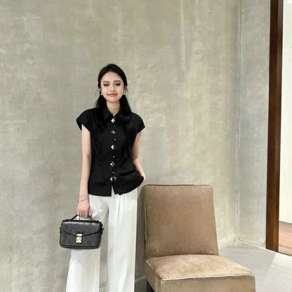 Women's Blouses & Shirts Designer Brand High Set Placket, Hand Sewn Hardware, Metal Label, Waist Collection, Slimming Shirt, New Sleeveless Collar Shirt for Summer 88L5