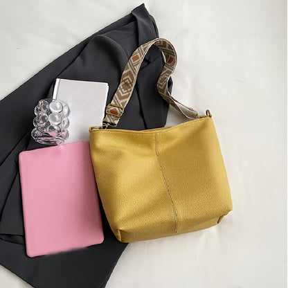 Trendy Vintage Boho Womens Shoulder Bag - Spacious Hobo Style with Crossbody Design - Perfect for Fashion-Forward Ladies