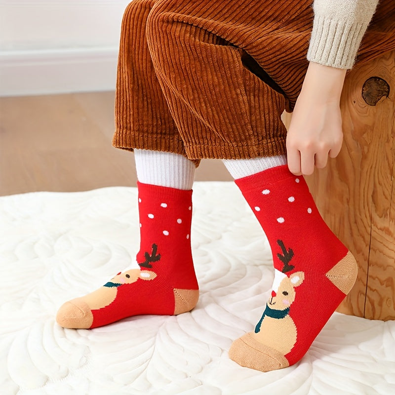 5 Pairs Of Girl's Unisex Cute Christmas Style Pattern Crew Socks, Comfy Breathable Casual Thermal Novelty Socks, All Seasons Wearing