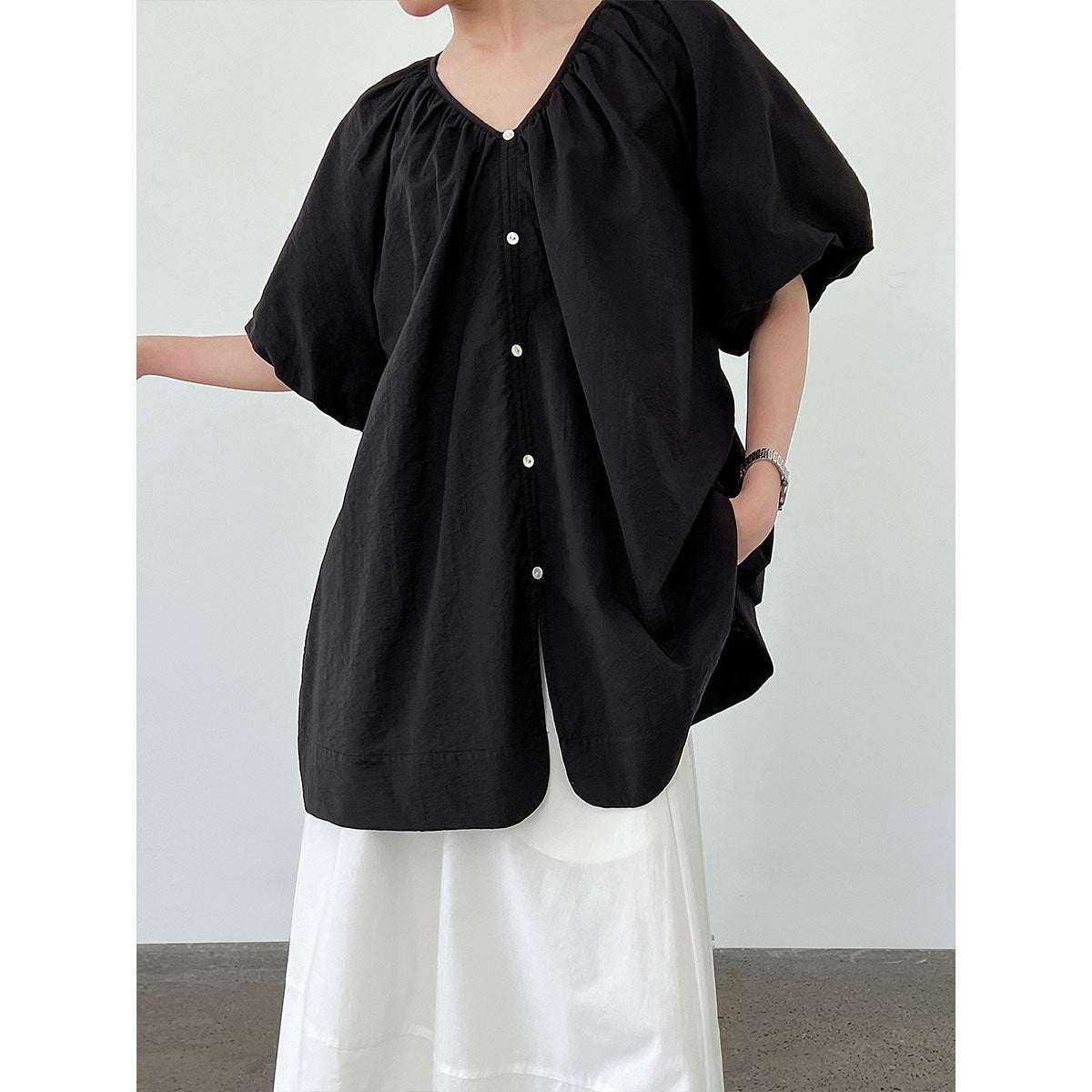 Luxi,  V-neck lazy bubble sleeve shirt women's summer new two-sided cardigan loose casual top 9746