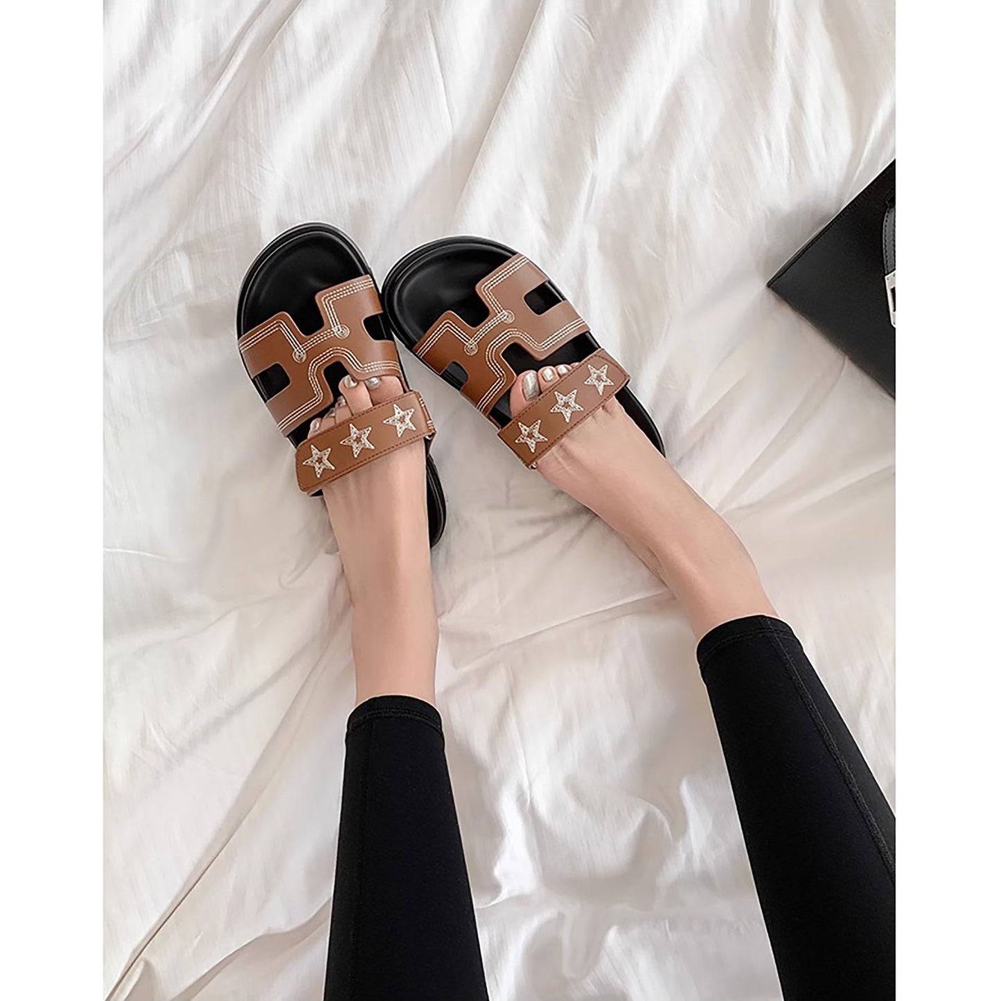 VLOVELAW  Su Cojin Same Super Second Uncle ~ New Color Leather Velcro Thick Bottom H Slippers Women's Sandals for Outer Wear Summer 2025