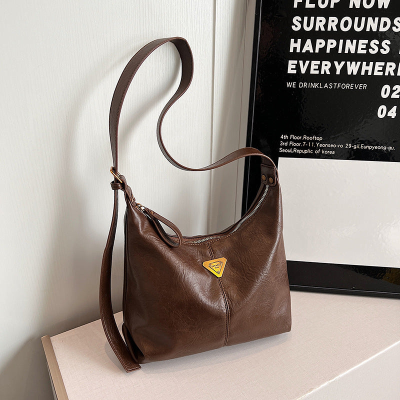 VLOVELAW 2025 Large capacity retro bag women's popular new casual niche design shoulder messenger bag fashionable commuter dumpling bag
