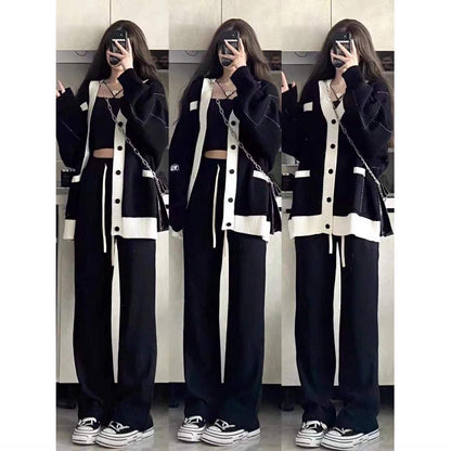 Black sweater jacket women's autumn and winter V-neck Japanese lazy college style color matching design sense niche knitted cardigan