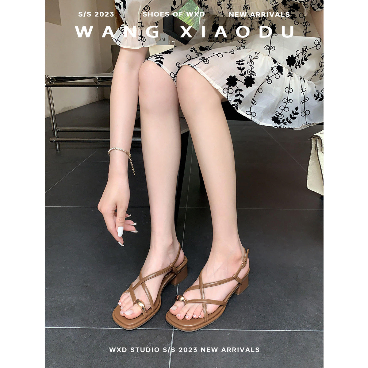 VLOVELAW  Women's Chunky Heel Temperament Fairy Style Thin Strap Sandals  New Summer Internet Celebrity Buckle Flip Toe Roman Shoes