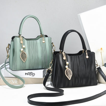 VLOVELAW 2025 Factory popular new bag mother model women's handbag large capacity fashion shoulder bag women's bag one piece hair