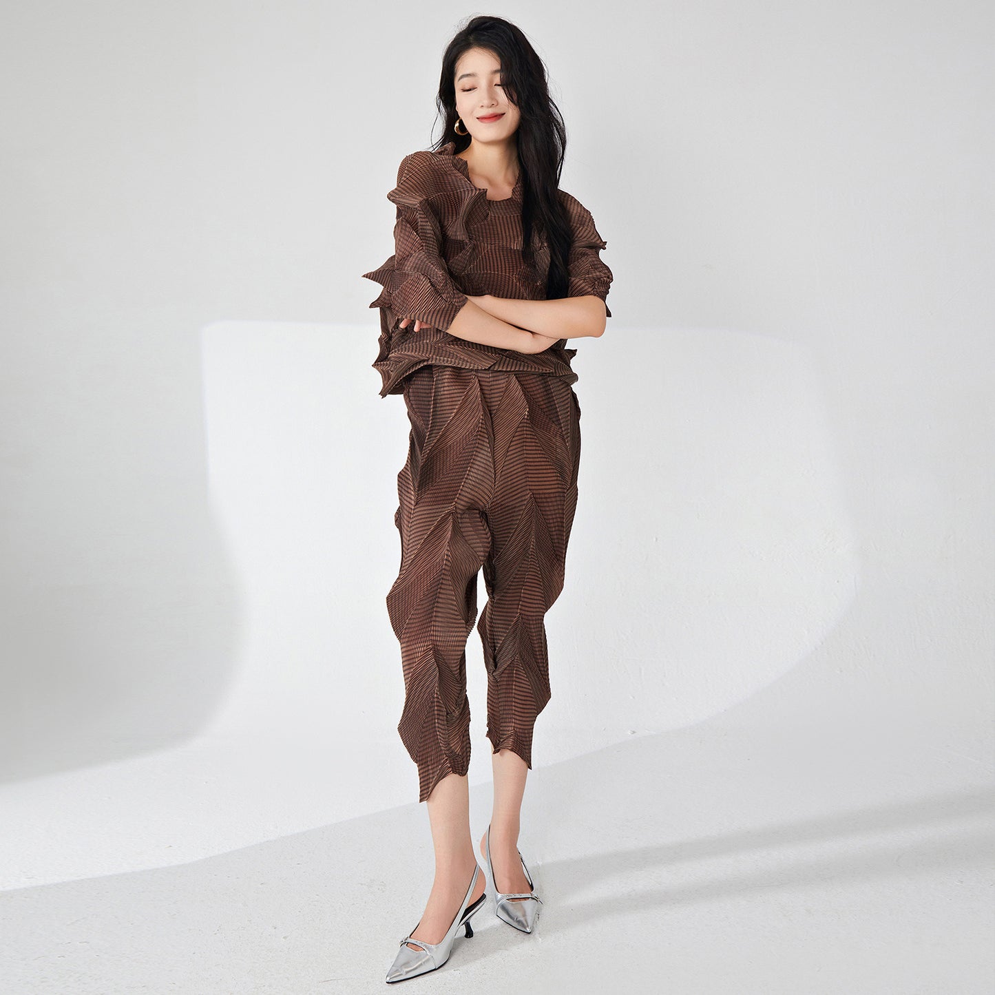 2025 Fashion Suit Women's Premium Spring Irregular T-Shirt Top Design Casual Pants Two-piece Tide