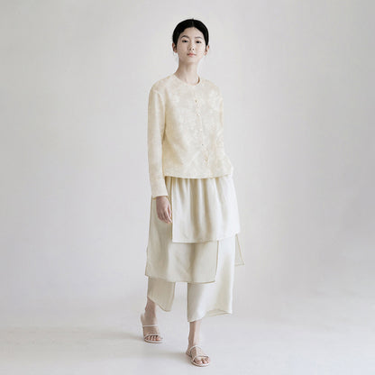 New Chinese top women's summer, shirt women's spring and summer, Chinese women's clothing, beige round neck casual cardigan B0456
