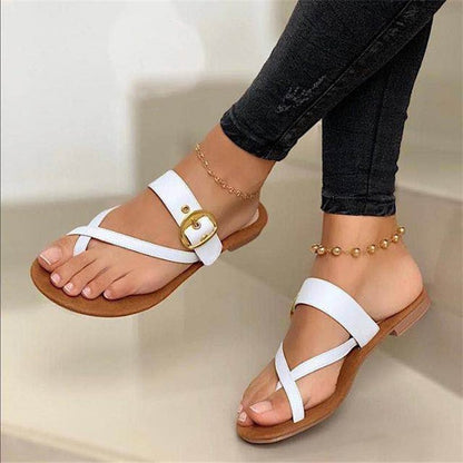 VLOVELAW  Cross-Border Foreign Trade Large Size Flat Bottom Flip-Flops Women's European and American Toe Covering Metal Belt Buckle Flat-Heeled Sandals Independent Station
