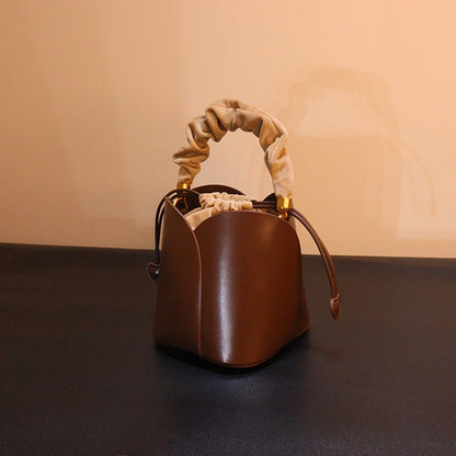 VLOVELAW Spring/Summer New Bucket Bag Special-Interest Design Vegetable Basket Bag Retro High-Grade Petal Flower Portable Messenger Bag