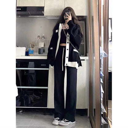 Black sweater jacket women's autumn and winter V-neck Japanese lazy college style color matching design sense niche knitted cardigan
