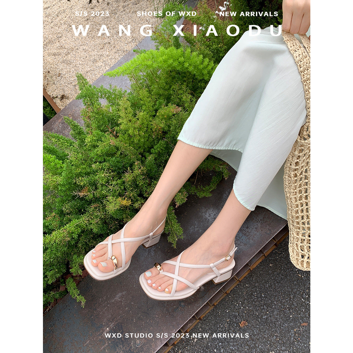 VLOVELAW  Women's Chunky Heel Temperament Fairy Style Thin Strap Sandals  New Summer Internet Celebrity Buckle Flip Toe Roman Shoes
