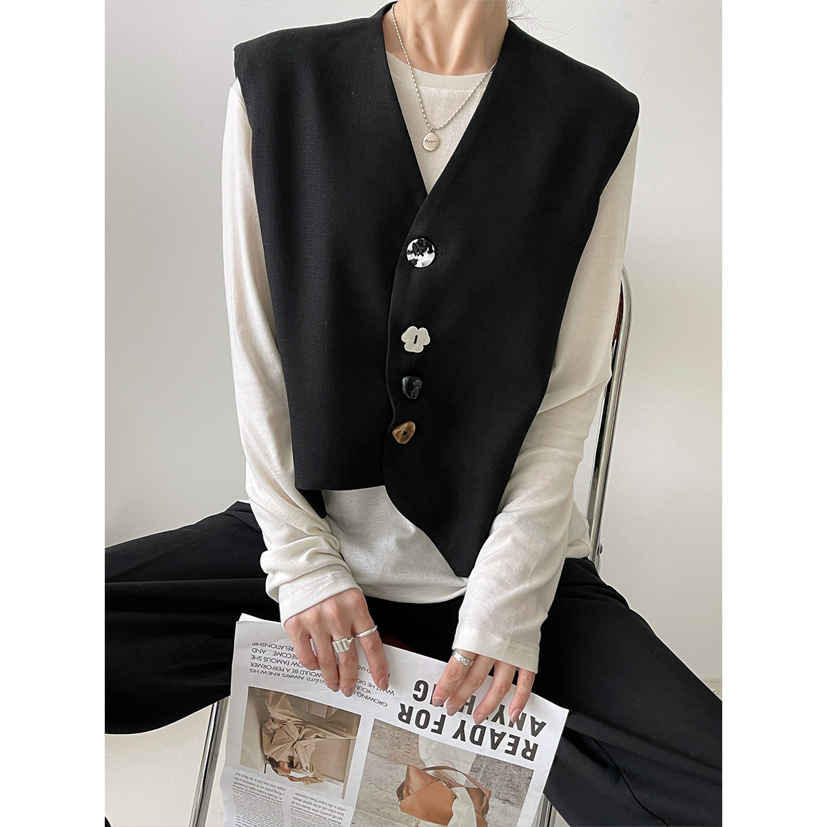 2025 Tachibana Spring Heavy Industry Women's Irregular Black Jacket Short Premium Retro Vest 8882-2