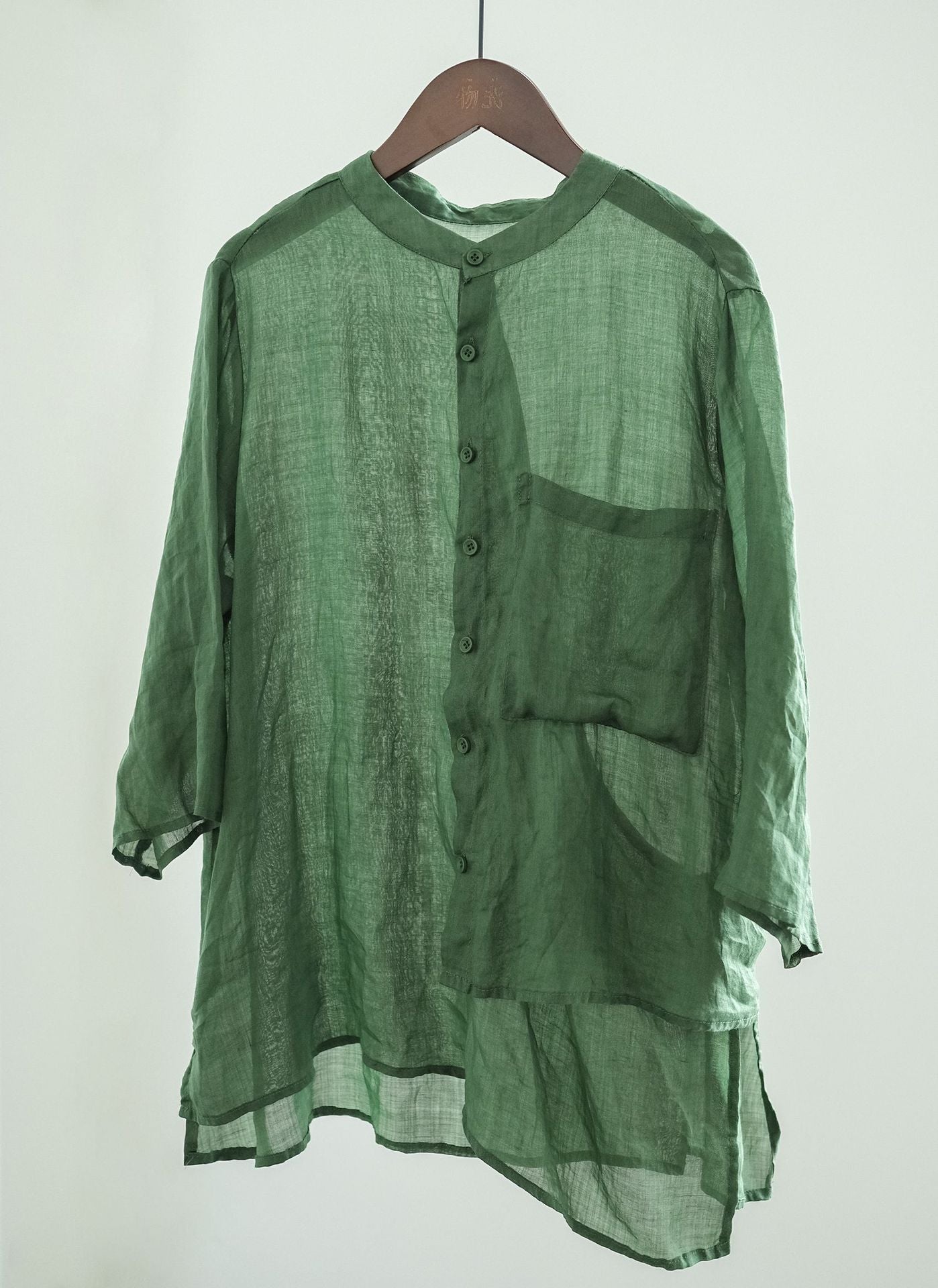 Literary and casual irregular ramie shirt, niche design retro tooling stand-up collar seven-quarter sleeve top W22281