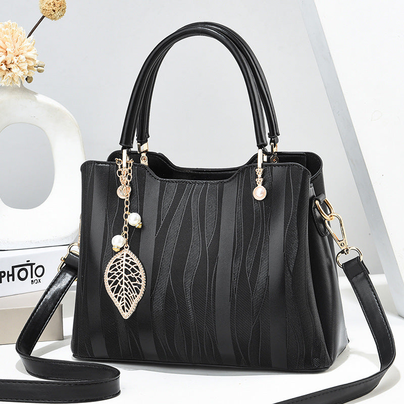 VLOVELAW 2025 Factory popular new bag mother model women's handbag large capacity fashion shoulder bag women's bag one piece hair