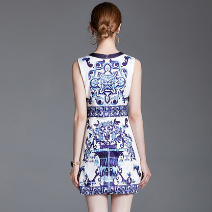 blue and white porcelain positioning printing sleeveless dress, high-waisted slim-fitting crew neck skirt