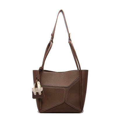 VLOVELAW 2025 Korean version of simple niche design bag women's popular retro casual versatile shoulder bag large-capacity commuter tote bag