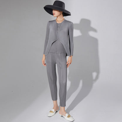 2025 style pleated women's fashion suit, high-end design sense niche cardigan jacket casual pants two-piece set