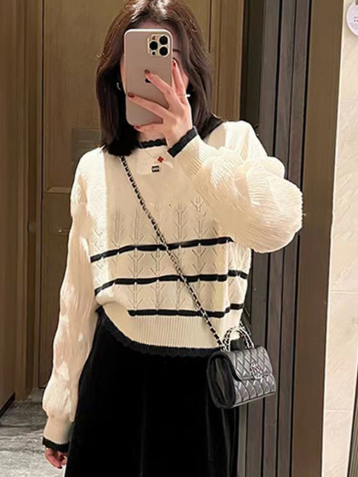 VLOVELAW sweet and spicy top Korean version fake two-piece striped knitted sweater women's fashion round neck short yarn sleeves look thin
