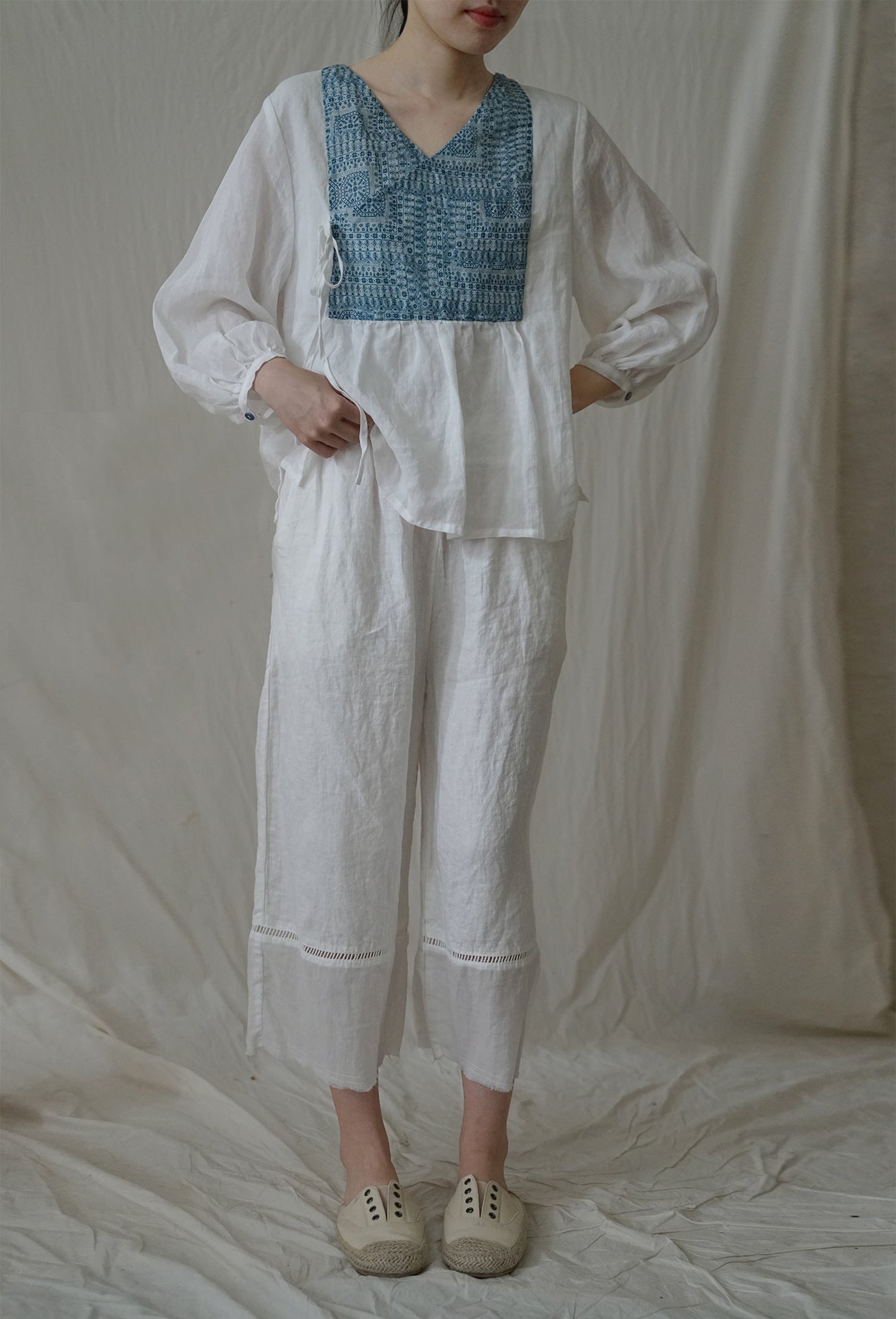 national style literary and artistic diagonal shirt contrasting ramie shirt, retro light Chinese pastoral lace-up top S22264