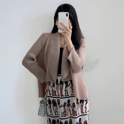 2025 Autumn new coat women's high-end new small lapel loose commuting temperament versatile pleated cardigan
