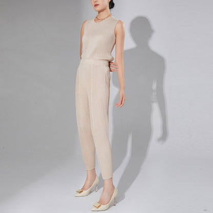 2025 style pleated women's clothing high-end fashion suit temperament two-piece sleeveless T-shirt top versatile casual pants
