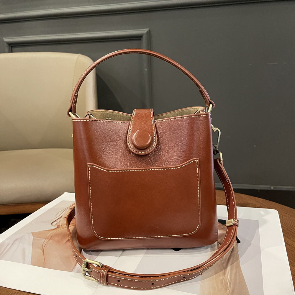 Women's bag, leather large-capacity bucket bag, top layer vegetable tanned cowhide handbag, New live broadcast shoulder messenger bag 221