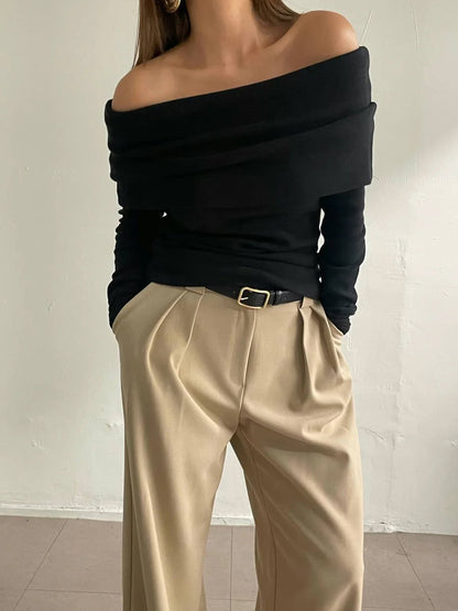 VLOVELAW 2025 New new 2025 style one-word shoulder temperament open shoulder design sense slim and thin chest-wrapped knitted sweater women