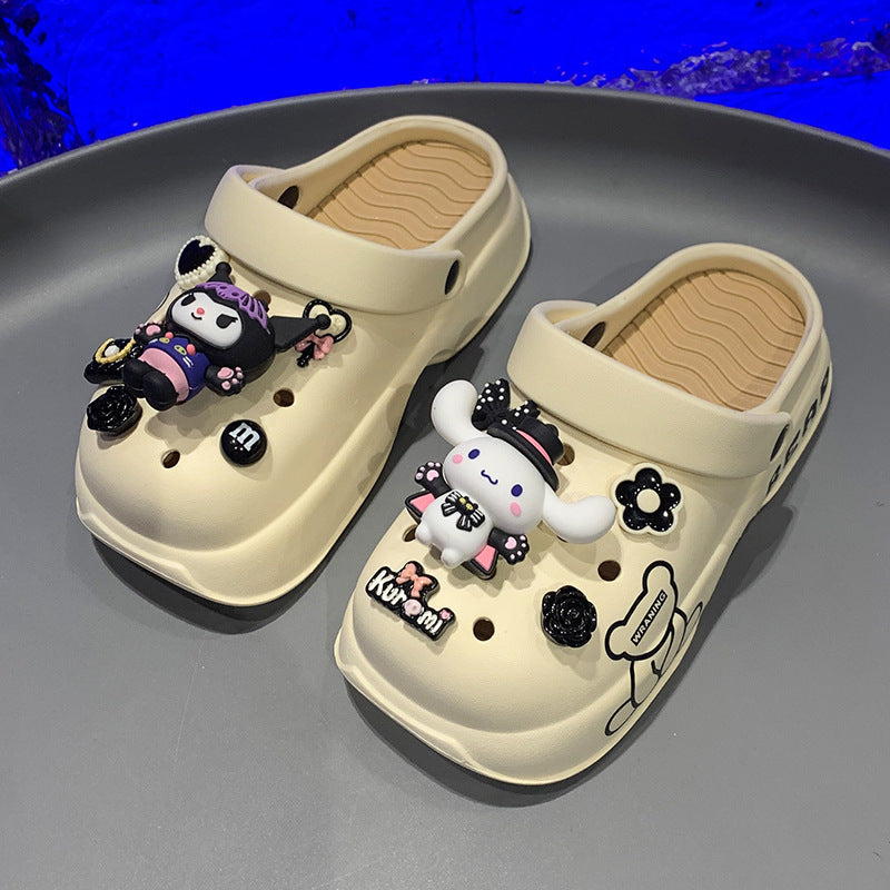 VLOVELAW Clow M Girls' Fashion Cartoon Slippers  Summer Children's Hole Shoes Big Children Girls' Soft Bottom Beach Sandals
