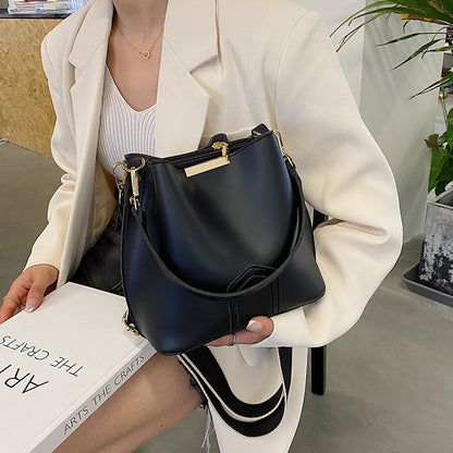 vlovelaw New Bags Women's Trendy Crossbody Super Soft Bucket Bag Pu Casual Advanced Easy Matching Tote Bag Women's Large Capacity