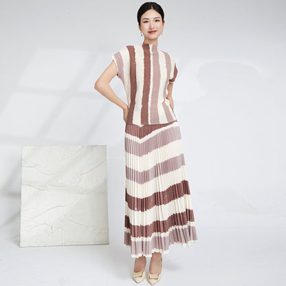 2025 Pleated striped suit temperament turtleneck short-sleeved T-shirt top light and breathable versatile pleated skirt two-piece set